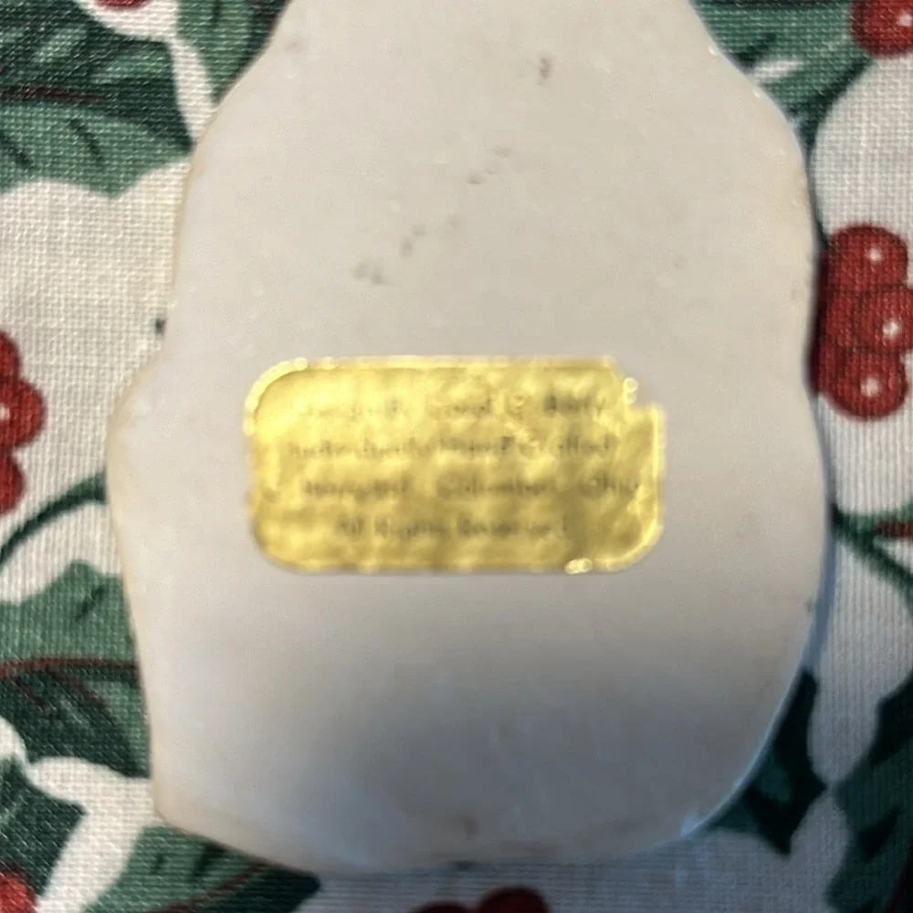 Longaberger traditional holly reversible fabric squares w/ Chilly Snowman Tie-on - Picture 3 of 7